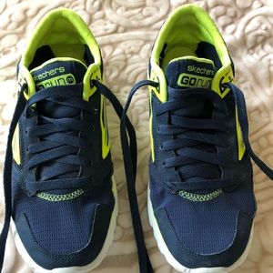Skechers Go Run Size 5